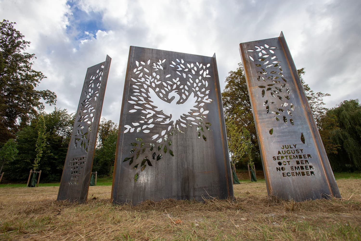 Enfield Living Memorial / Joe Robinson XL Enfield Living Memorial / Joe Robinson XL